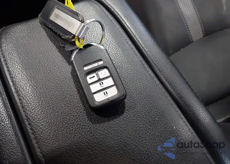 2020 Honda Civic Sport z USA, uszkodzony, nr VIN 2HGFC2F8XLH592227